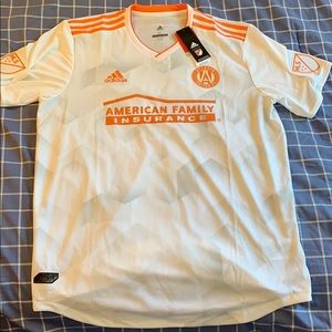 Atlanta United Authentic Jersey - King Peach Kit